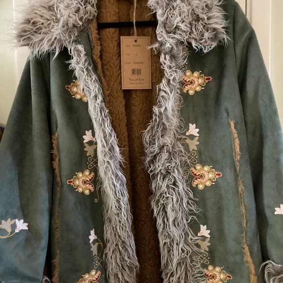 Tree of Life Jackets & Blazers - Tree of Life Women's Green Faux Fur Trim Embroidered Coat